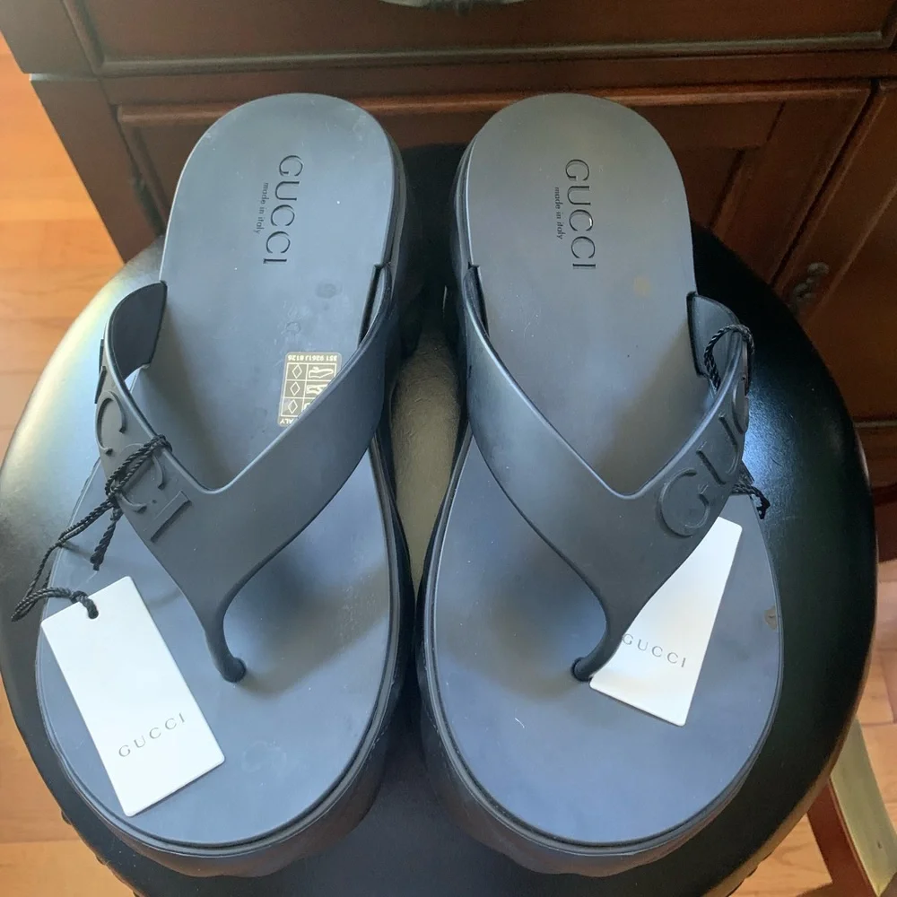 Gucci platform (marmont) style blk flip flops - Picture 4 of 5